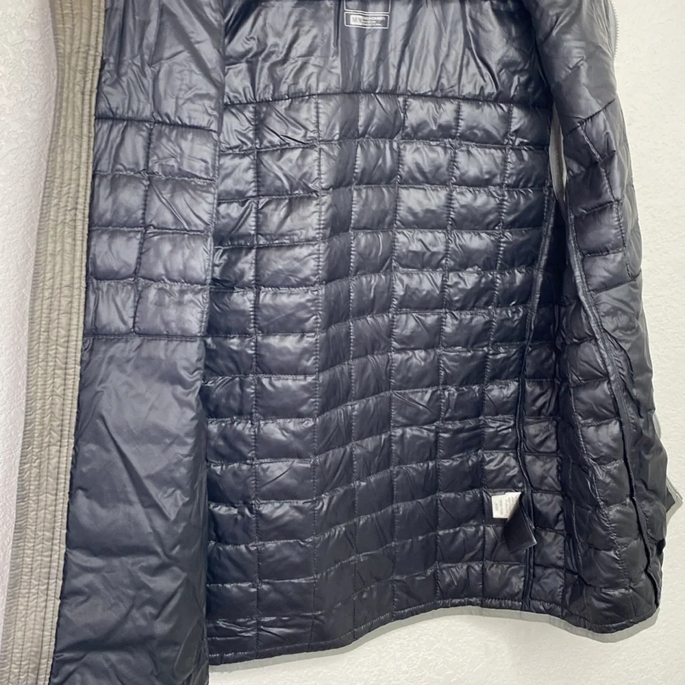 The North Face Men's Olive Green Quilted Vest Size M